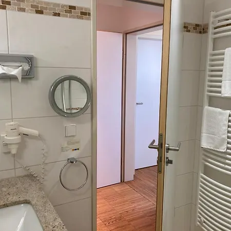 Gaestehaus An Der Oase Hotel *