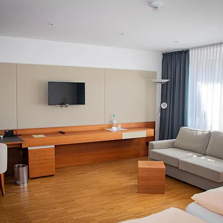 Hotel Gaestehaus An Der Oase *